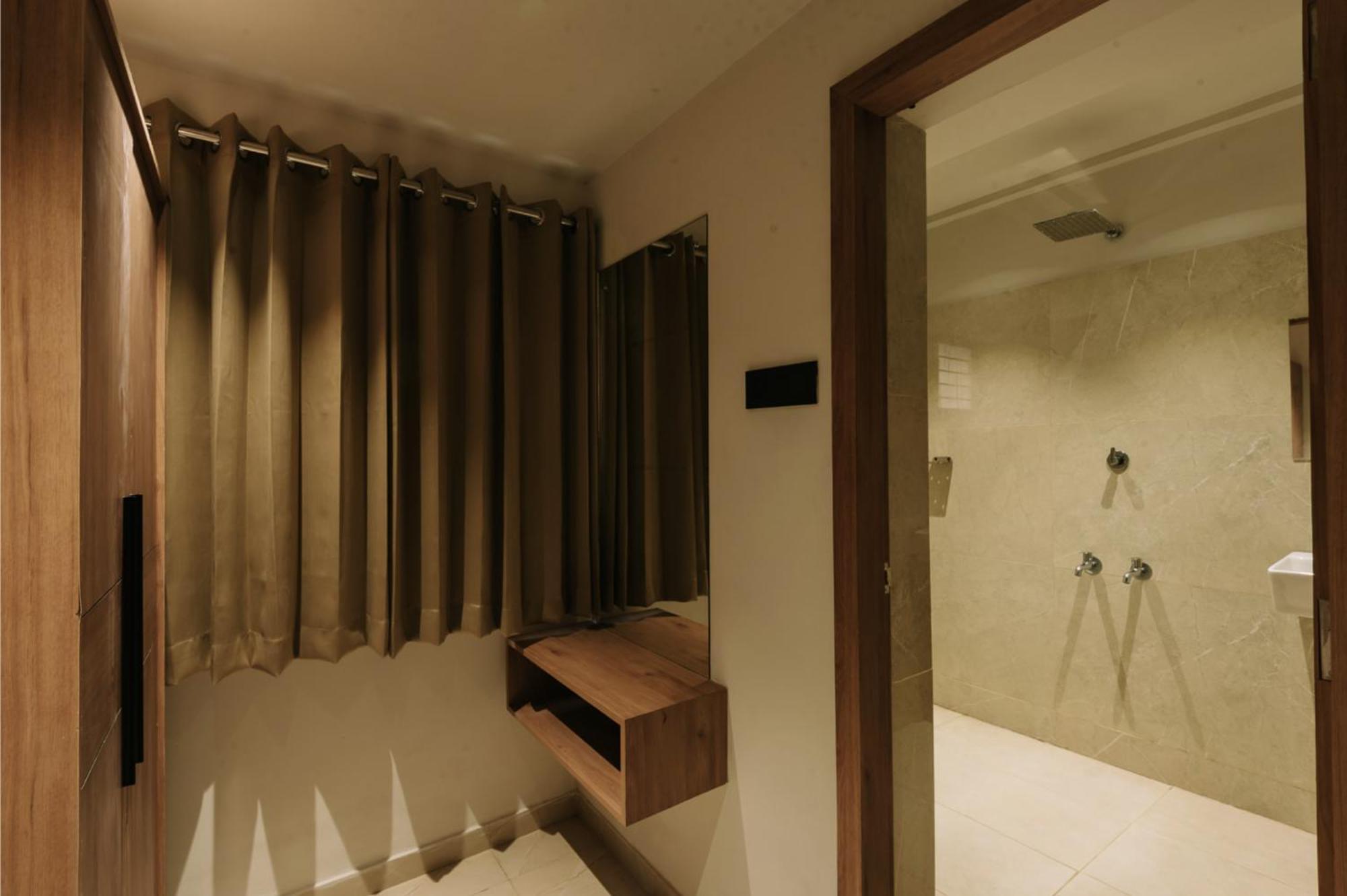 Hotel Beverly Plaza Kozhikode Exteriör bild