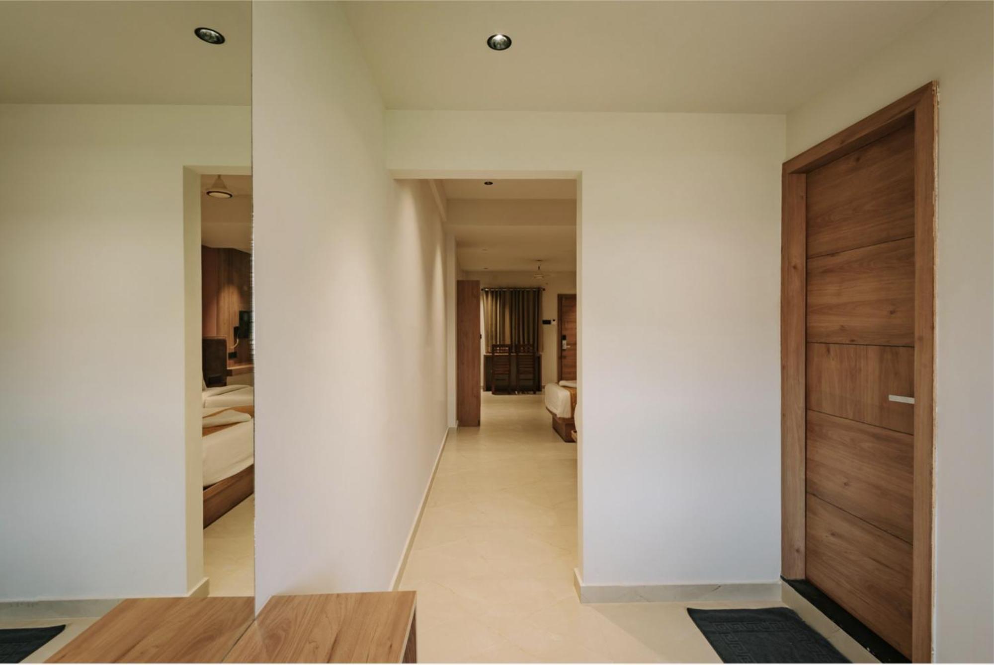 Hotel Beverly Plaza Kozhikode Exteriör bild