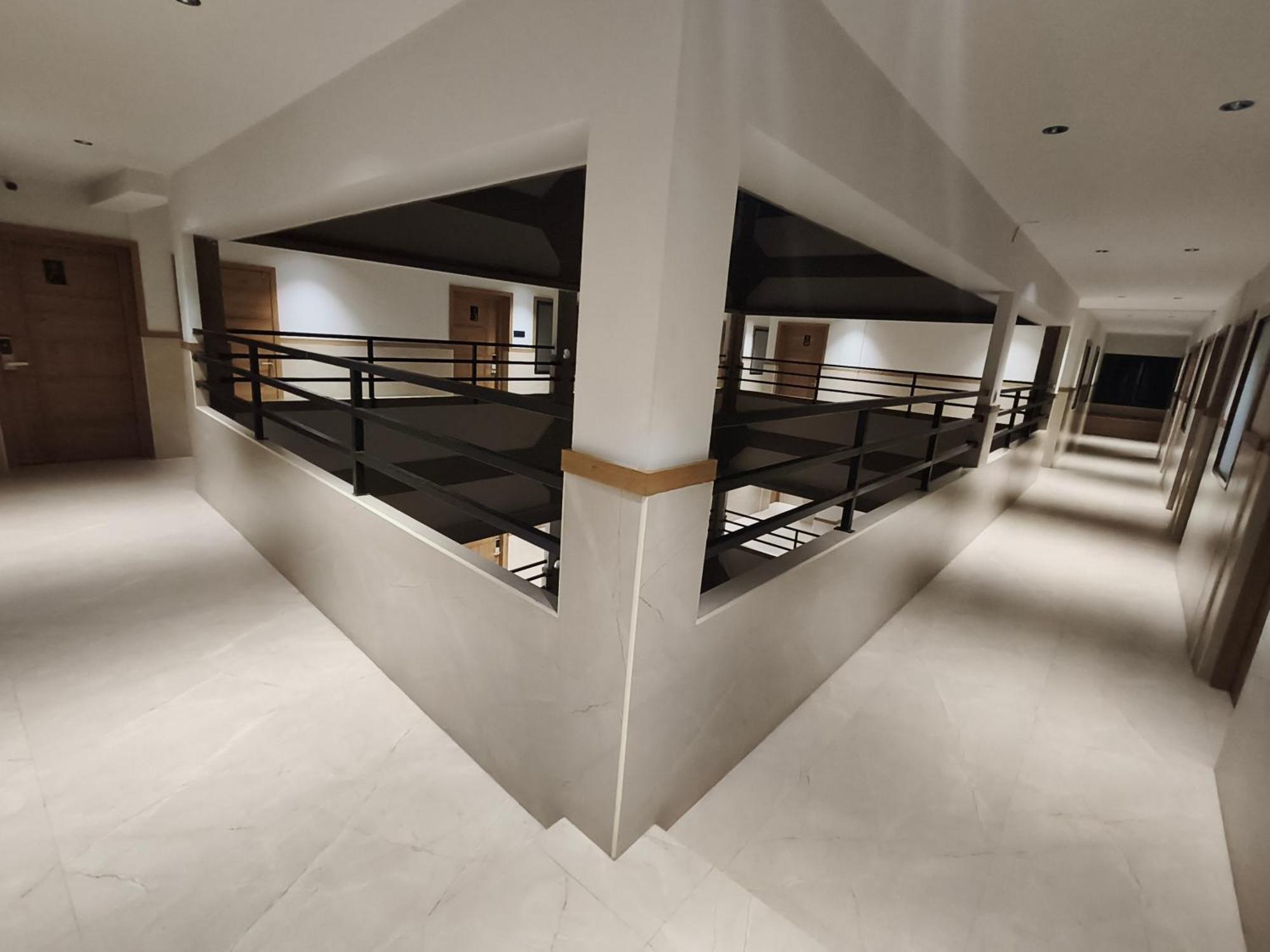 Hotel Beverly Plaza Kozhikode Exteriör bild