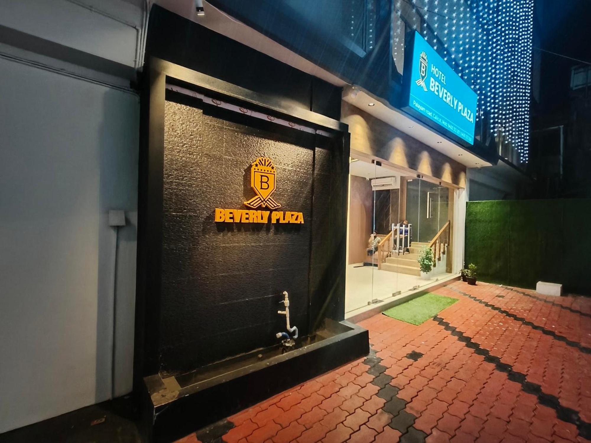 Hotel Beverly Plaza Kozhikode Exteriör bild