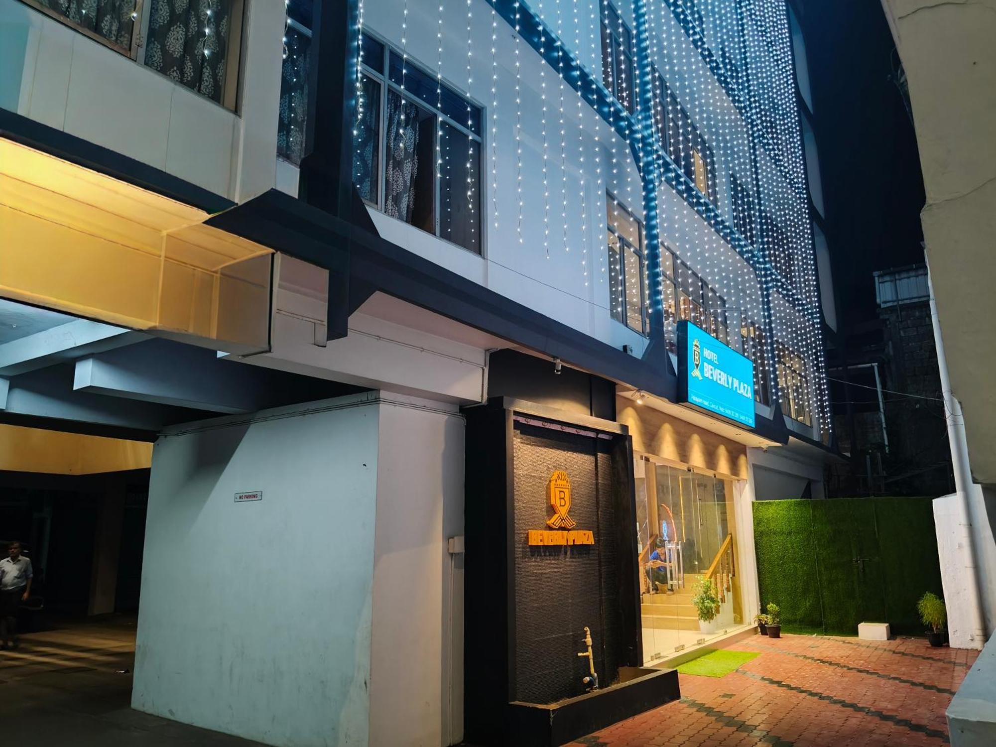 Hotel Beverly Plaza Kozhikode Exteriör bild