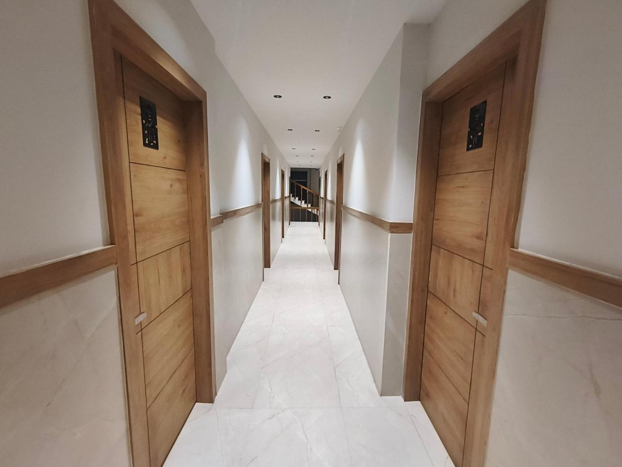 Hotel Beverly Plaza Kozhikode Exteriör bild