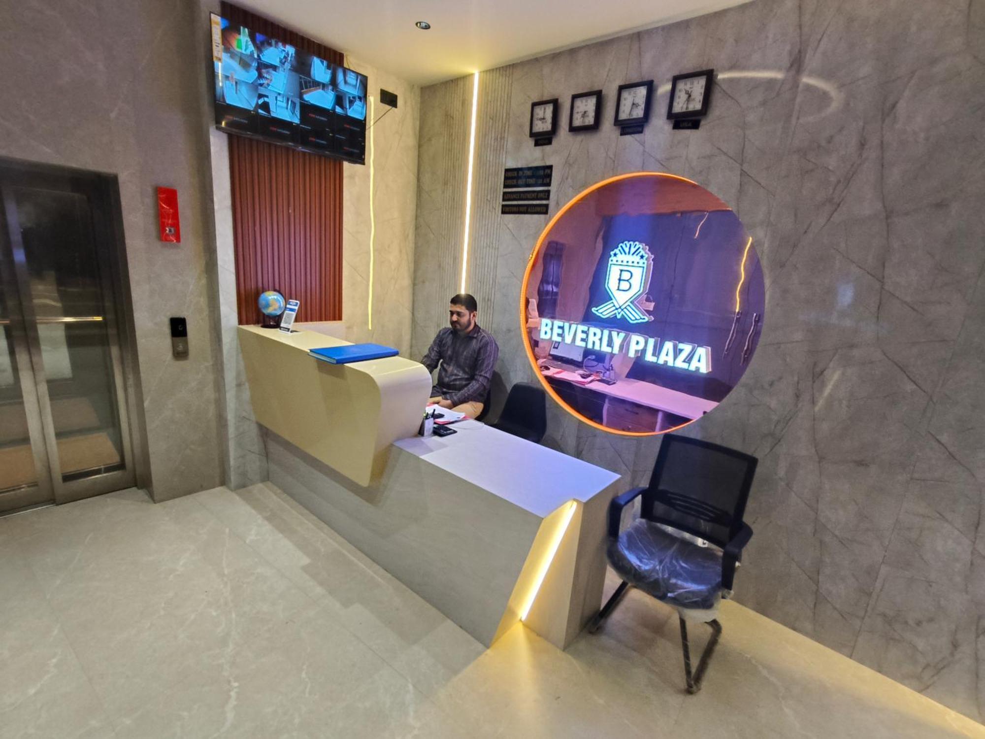 Hotel Beverly Plaza Kozhikode Exteriör bild