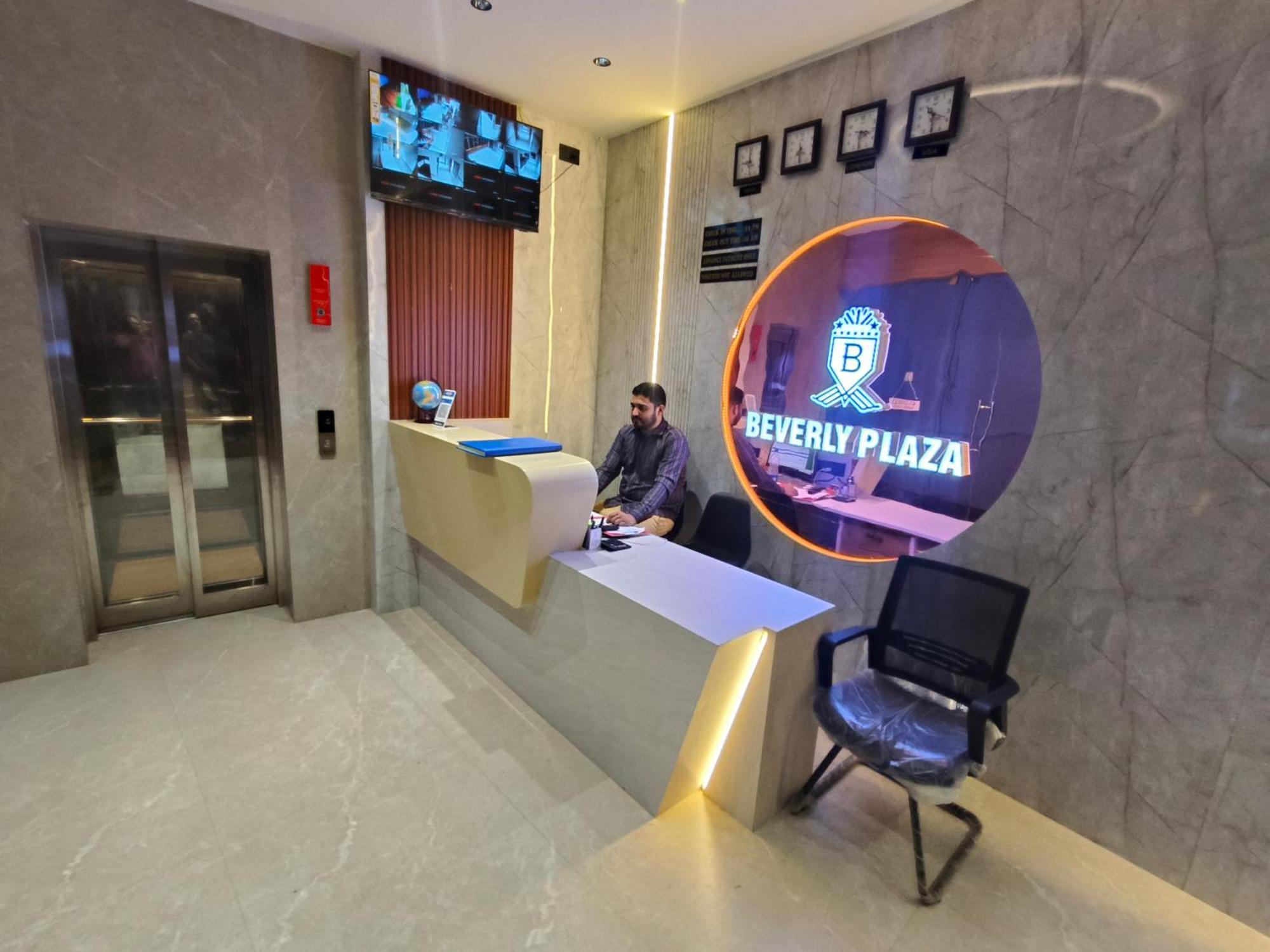 Hotel Beverly Plaza Kozhikode Exteriör bild
